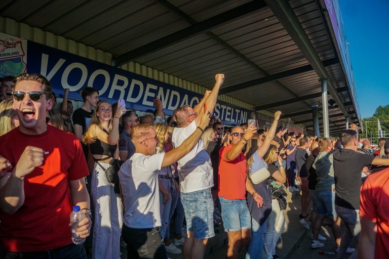 Bivaks, pyro en pogo; Kozakken Boys strijdt voor lijfsbehoud!