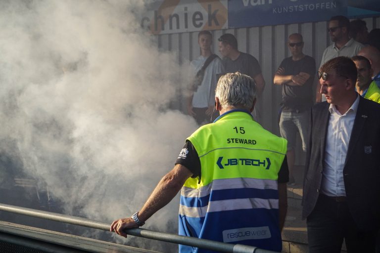 Bivaks, pyro en pogo; Kozakken Boys strijdt voor lijfsbehoud!
