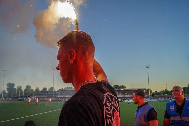 Bivaks, pyro en pogo; Kozakken Boys strijdt voor lijfsbehoud!