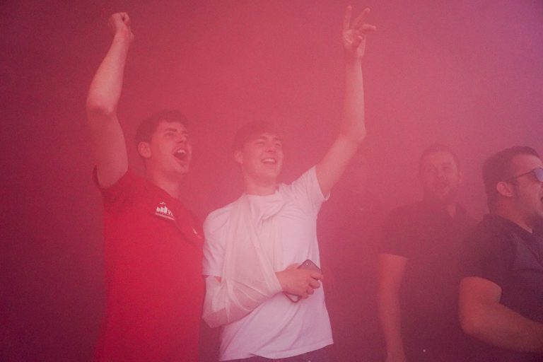 Bivaks, pyro en pogo; Kozakken Boys strijdt voor lijfsbehoud!
