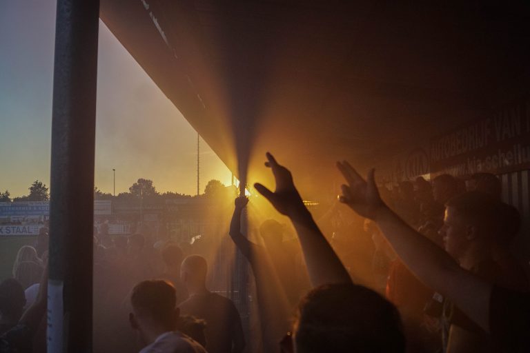 Bivaks, pyro en pogo; Kozakken Boys strijdt voor lijfsbehoud!