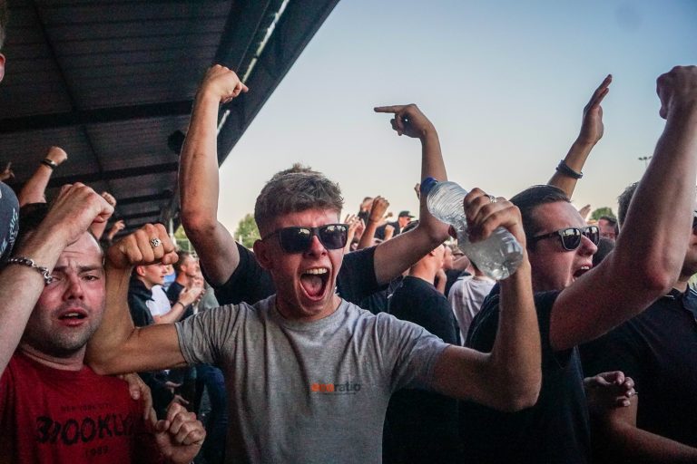 Bivaks, pyro en pogo; Kozakken Boys strijdt voor lijfsbehoud!