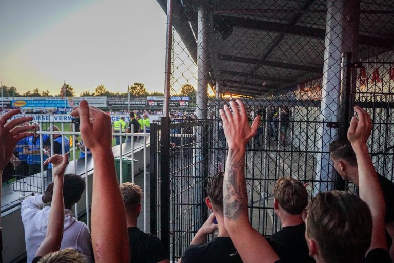 Bivaks, pyro en pogo; Kozakken Boys strijdt voor lijfsbehoud!