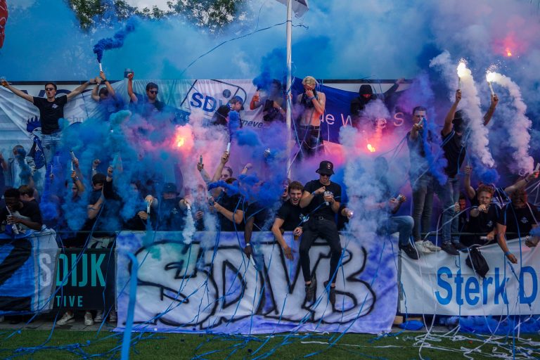 Historische promotie voor SDV Barneveld na verhitte middag in Veen