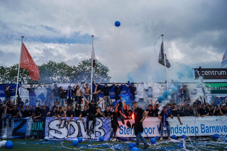 Historische promotie voor SDV Barneveld na verhitte middag in Veen
