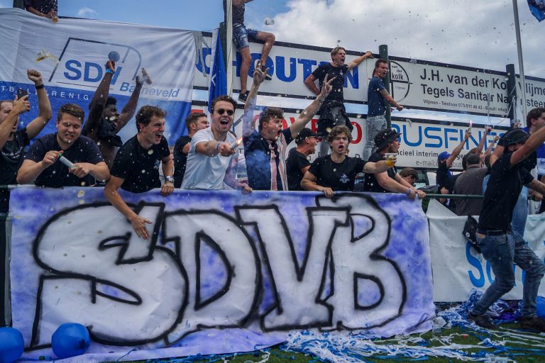 Historische promotie voor SDV Barneveld na verhitte middag in Veen