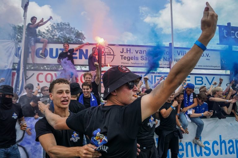 Historische promotie voor SDV Barneveld na verhitte middag in Veen
