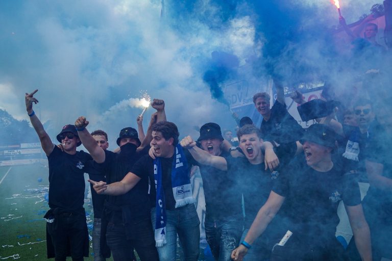 Historische promotie voor SDV Barneveld na verhitte middag in Veen
