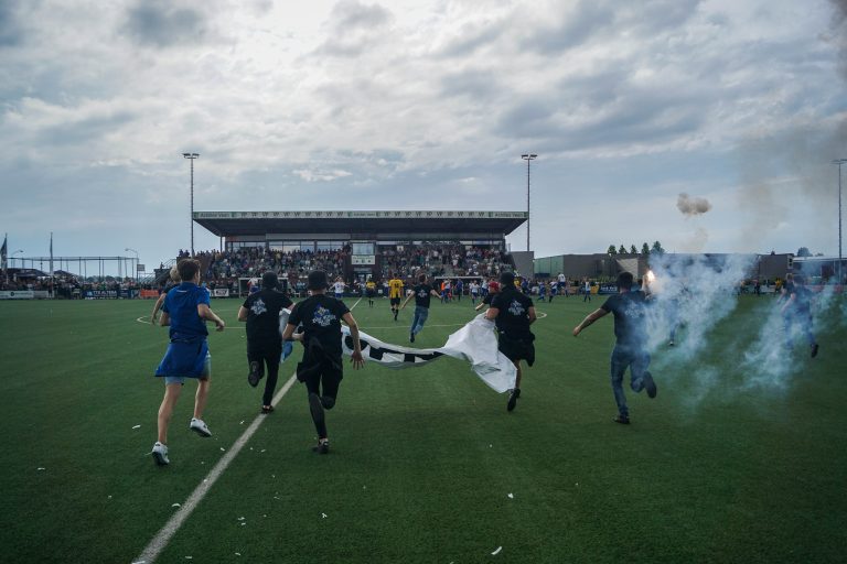 Historische promotie voor SDV Barneveld na verhitte middag in Veen