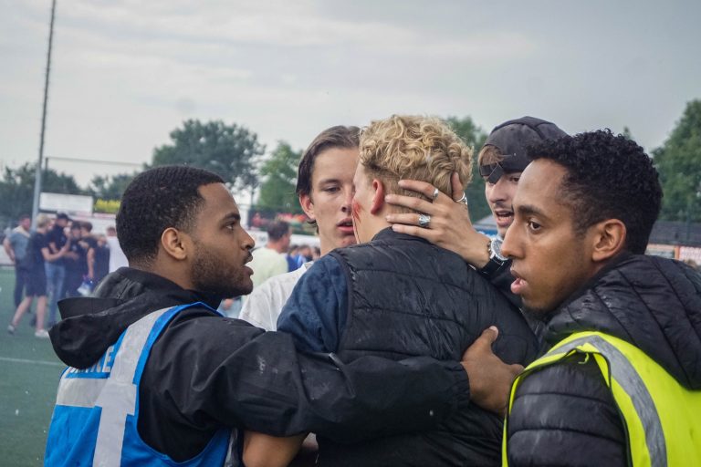 Historische promotie voor SDV Barneveld na verhitte middag in Veen