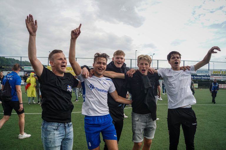 Historische promotie voor SDV Barneveld na verhitte middag in Veen