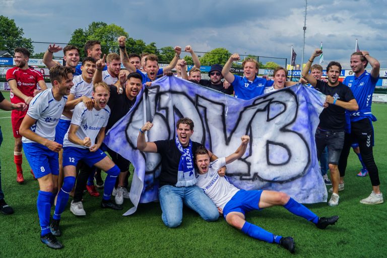Historische promotie voor SDV Barneveld na verhitte middag in Veen