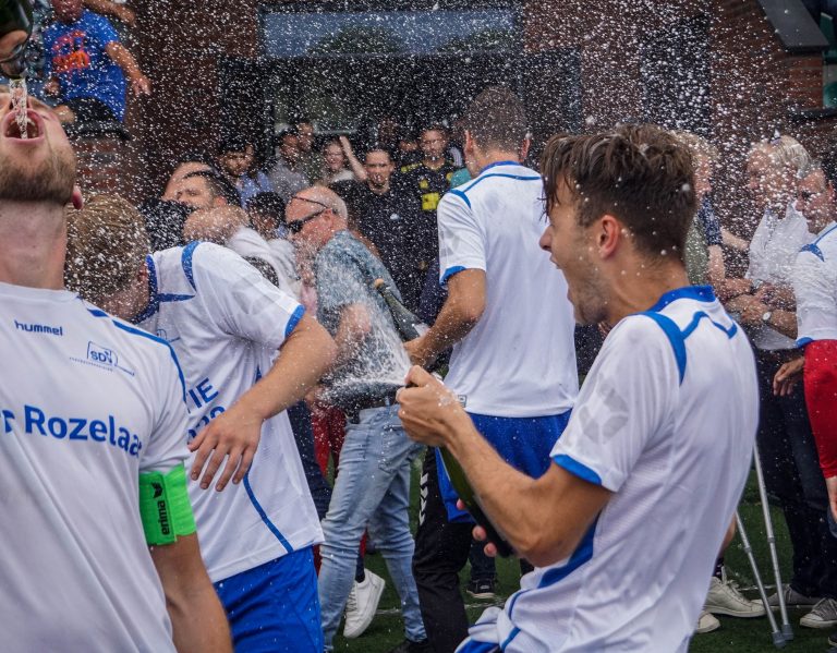 Historische promotie voor SDV Barneveld na verhitte middag in Veen