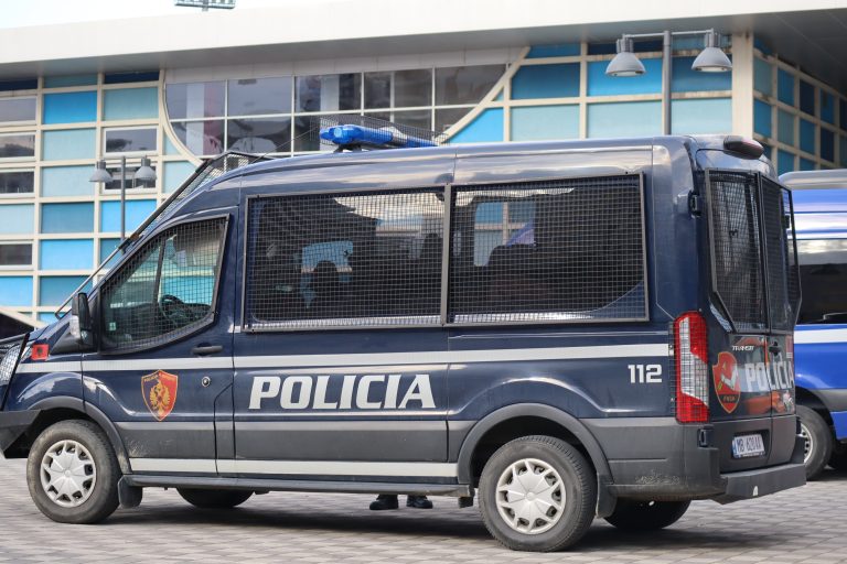 Het 29ste kampioenschap van KF Tirana