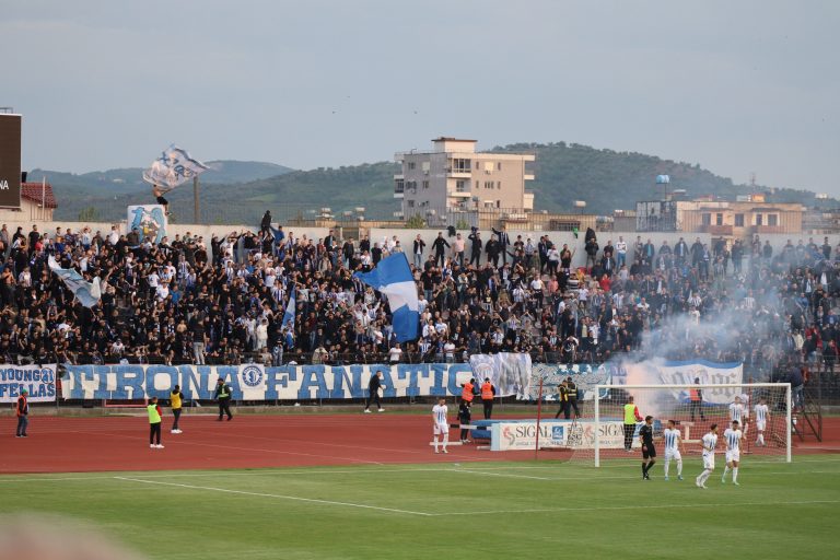 Het 29ste kampioenschap van KF Tirana