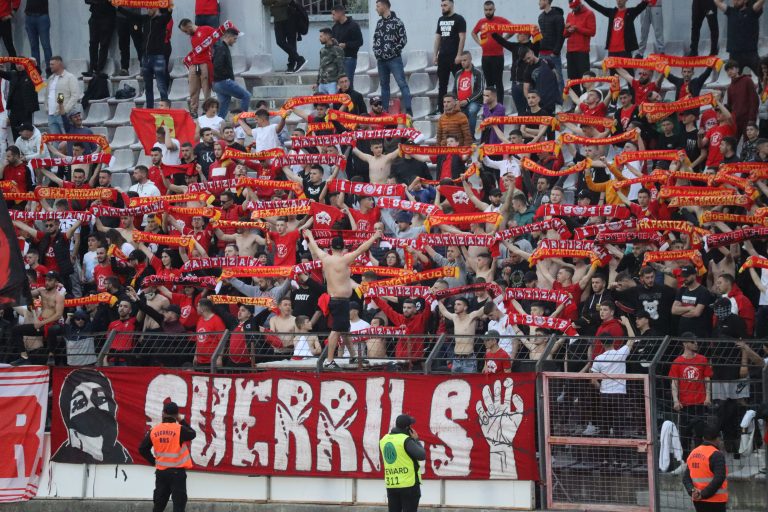 Het 29ste kampioenschap van KF Tirana