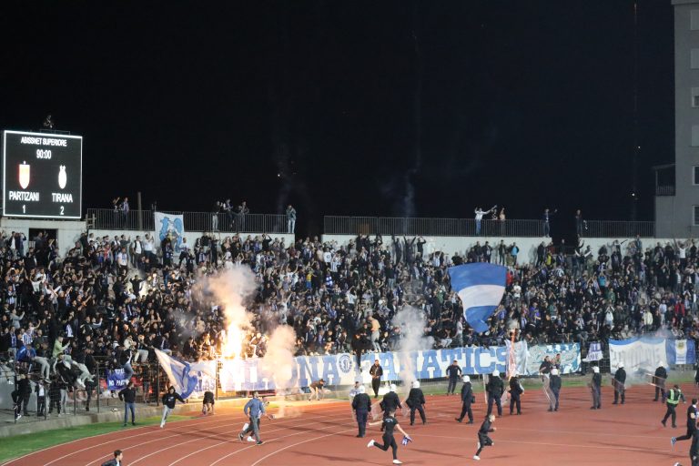 Het 29ste kampioenschap van KF Tirana