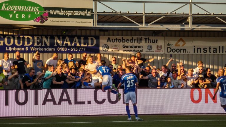 Bivaks, pyro en pogo; Kozakken Boys strijdt voor lijfsbehoud!