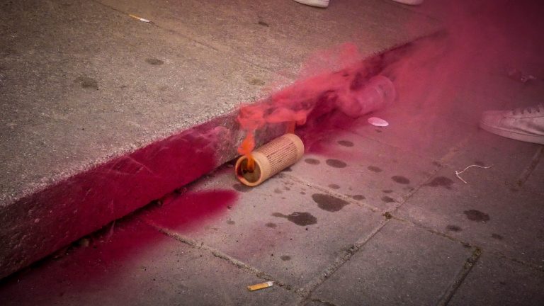 Bivaks, pyro en pogo; Kozakken Boys strijdt voor lijfsbehoud!