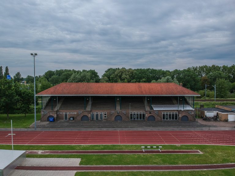 Vergane glorie: Dordrechtse voetbalgeschiedenis aan de Reeweg