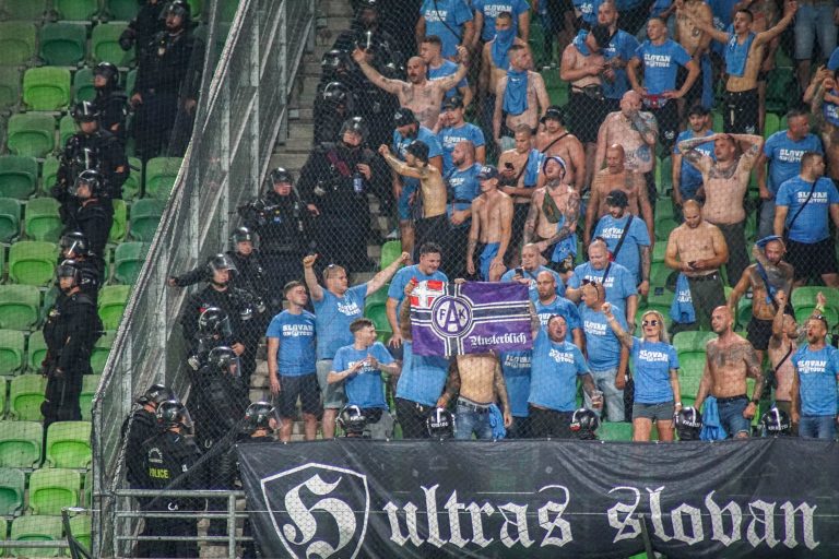 Nationalisme haat en rivaliteit clash tussen Ferencvaros en Bratislava