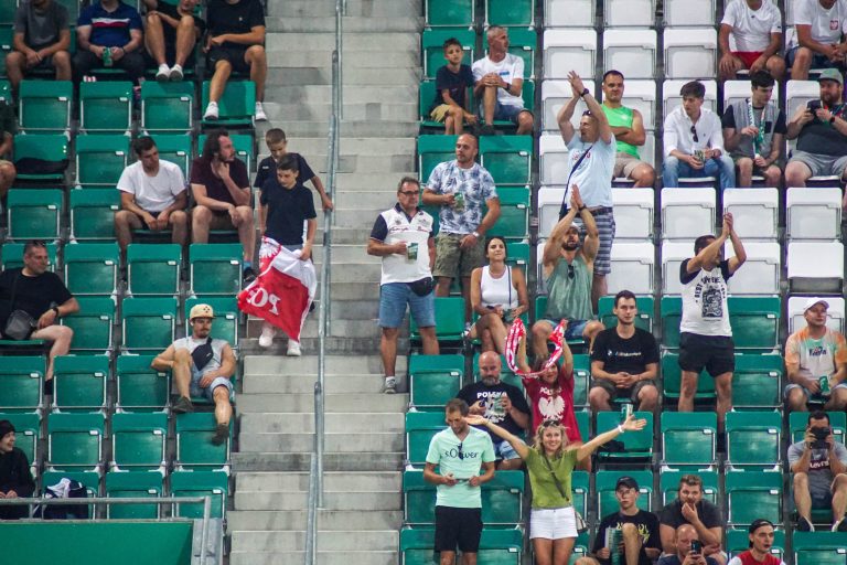 Strijd tussen Ultras Rapid en Ultras Lechia Gdansk eindigt onbeslist
