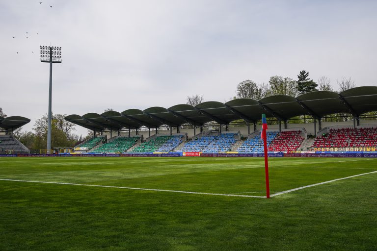 Miedz Legnica Chrobry Glogow 37