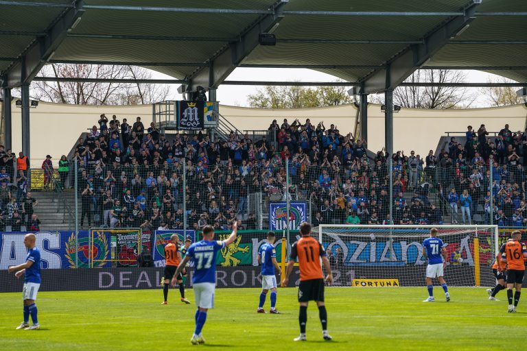 Miedz Legnica Chrobry Glogow 8