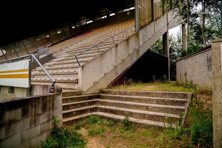 Tubize LR 13 van 30