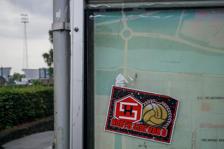Zelfs belachelijke restricties krijgen de derby tussen Helmond en FC Eindhoven niet kapot