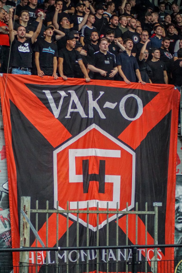 Zelfs belachelijke restricties krijgen de derby tussen Helmond en FC Eindhoven niet kapot