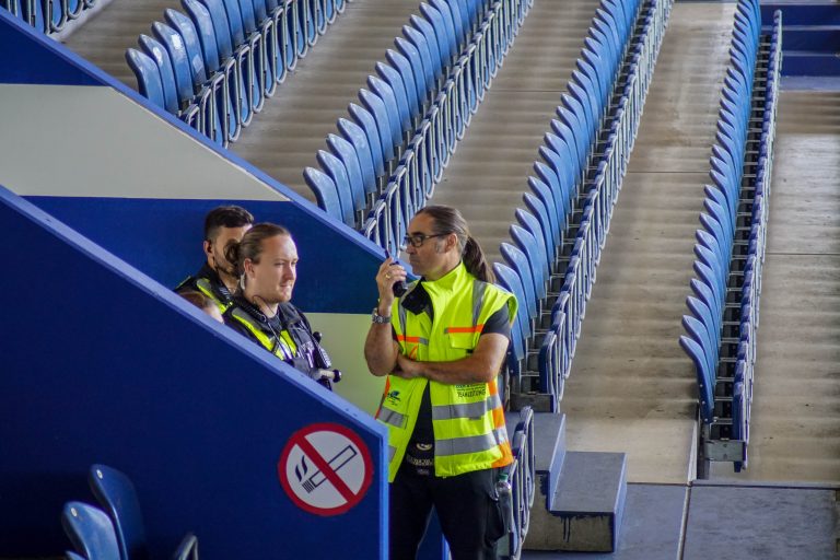 SV Straelen toont zich het veld tijdens bekerkraker met Sankt Pauli