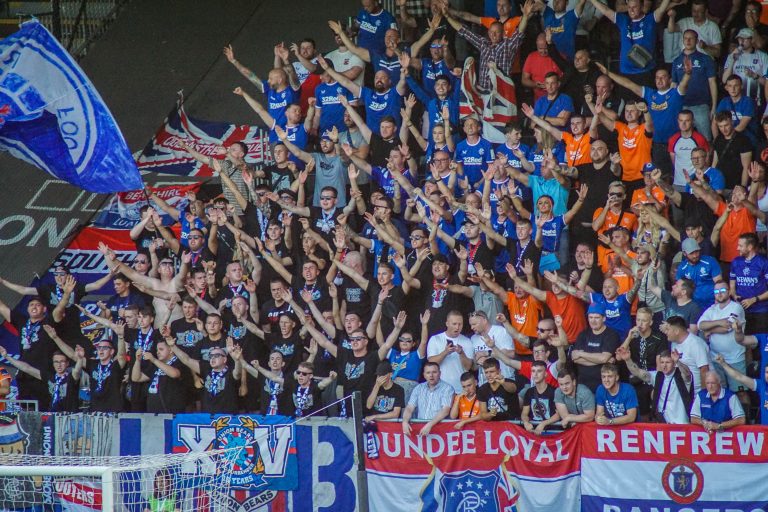 Union tegen Rangers. Daar waar Champions League nog voetbal ademt.