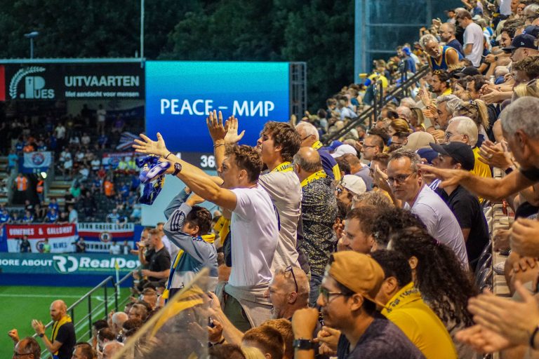 Union tegen Rangers. Daar waar Champions League nog voetbal ademt.