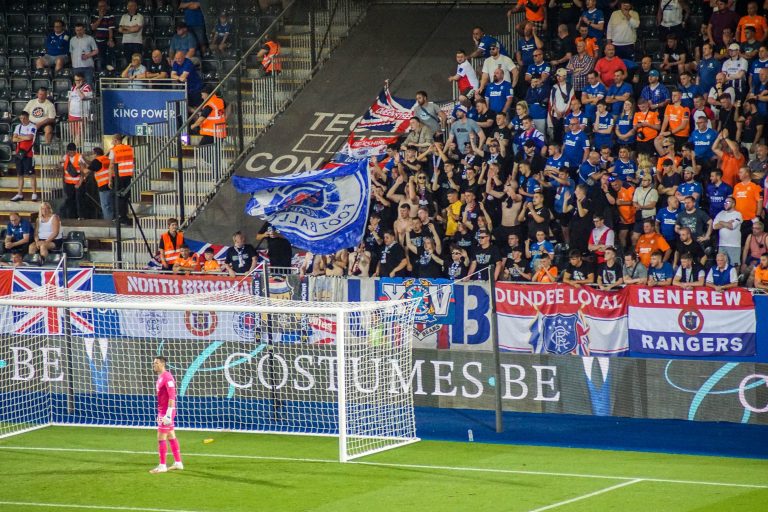 Union tegen Rangers. Daar waar Champions League nog voetbal ademt.