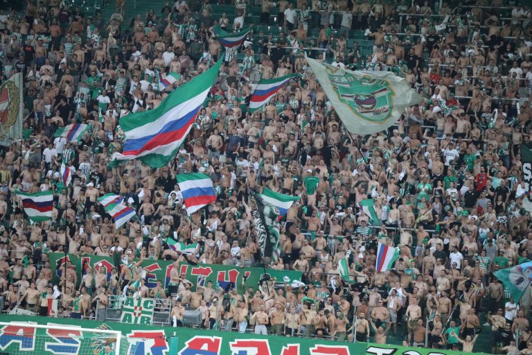Strijd tussen Ultras Rapid en Ultras Lechia Gdansk eindigt onbeslist