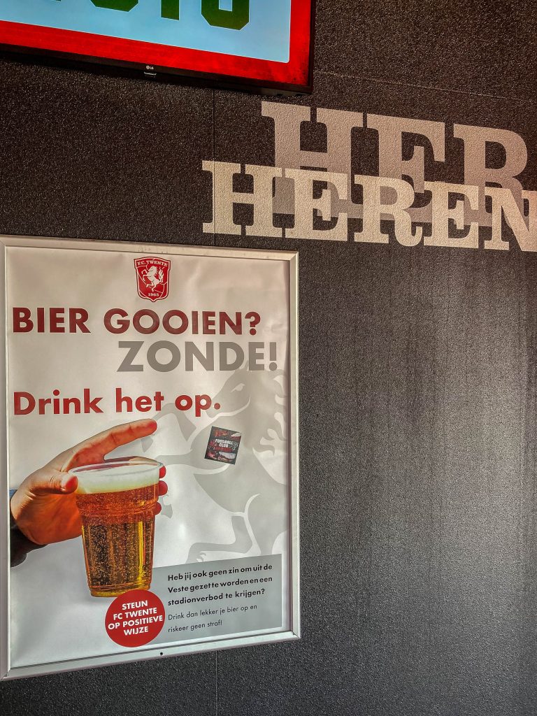 FC Twente verlaat Europa met opgeheven hoofd na kolkende avond