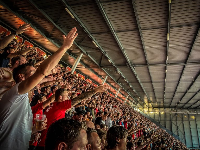FC Twente verlaat Europa met opgeheven hoofd na kolkende avond