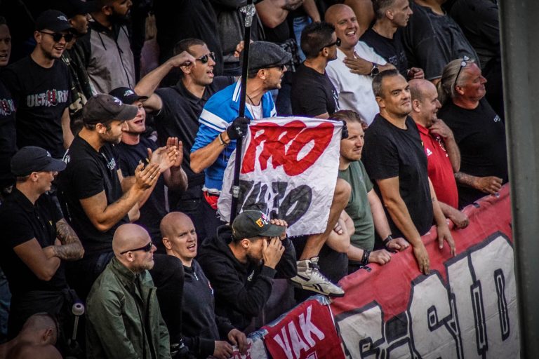 De rauwe sfeer is nooit ver weg bij Utrecht tegen Ajax