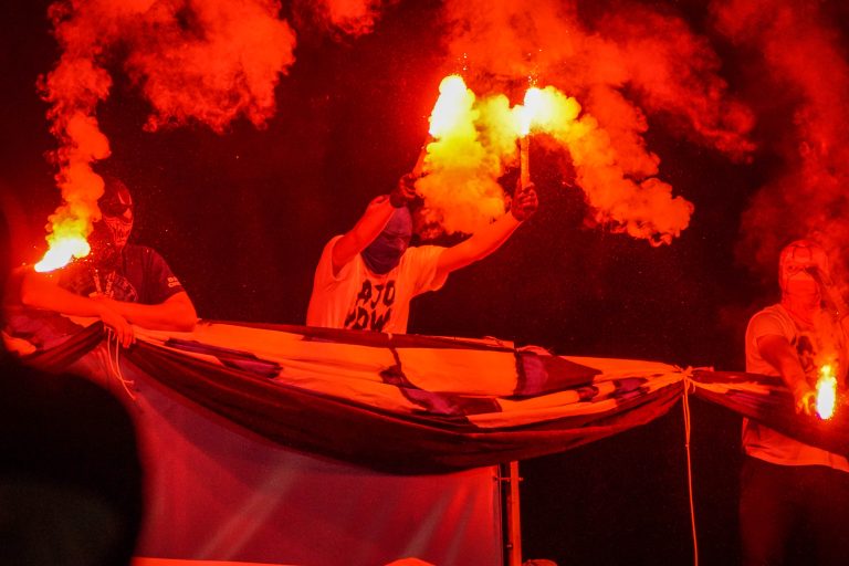 Ruch Chorzow – Gornik Zabrze: Poolse Hooligans creëren bizarre avond