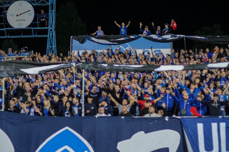 Ruch Chorzow – Gornik Zabrze: Poolse Hooligans creëren bizarre avond