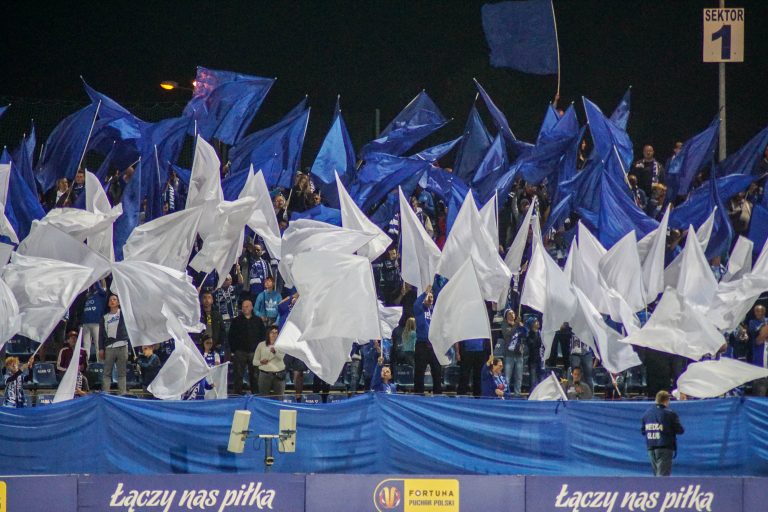 Ruch Chorzow – Gornik Zabrze: Poolse Hooligans creëren bizarre avond