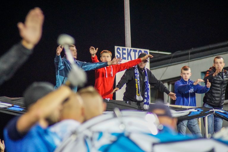 Ruch Chorzow – Gornik Zabrze: Poolse Hooligans creëren bizarre avond