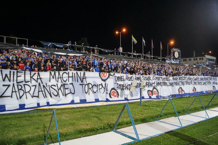 Ruch Chorzow – Gornik Zabrze: Poolse Hooligans creëren bizarre avond