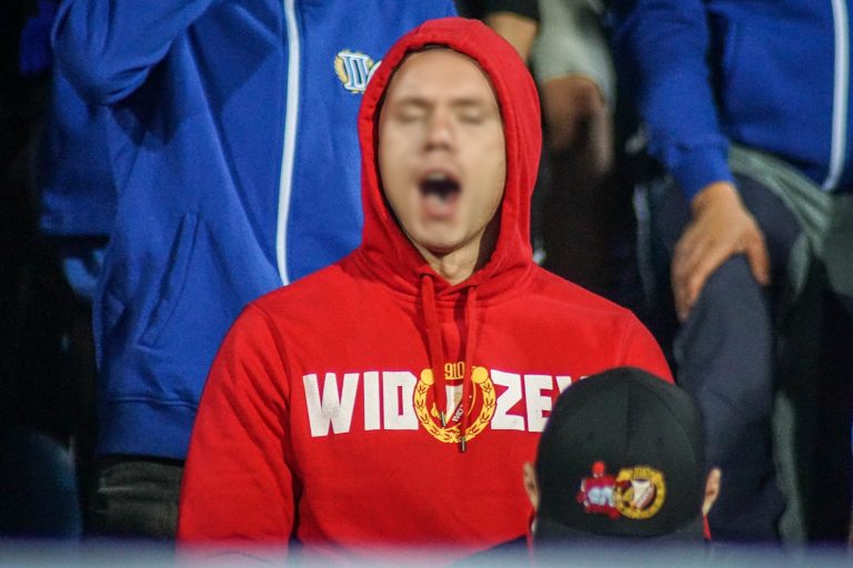 Ruch Chorzow – Gornik Zabrze: Poolse Hooligans creëren bizarre avond