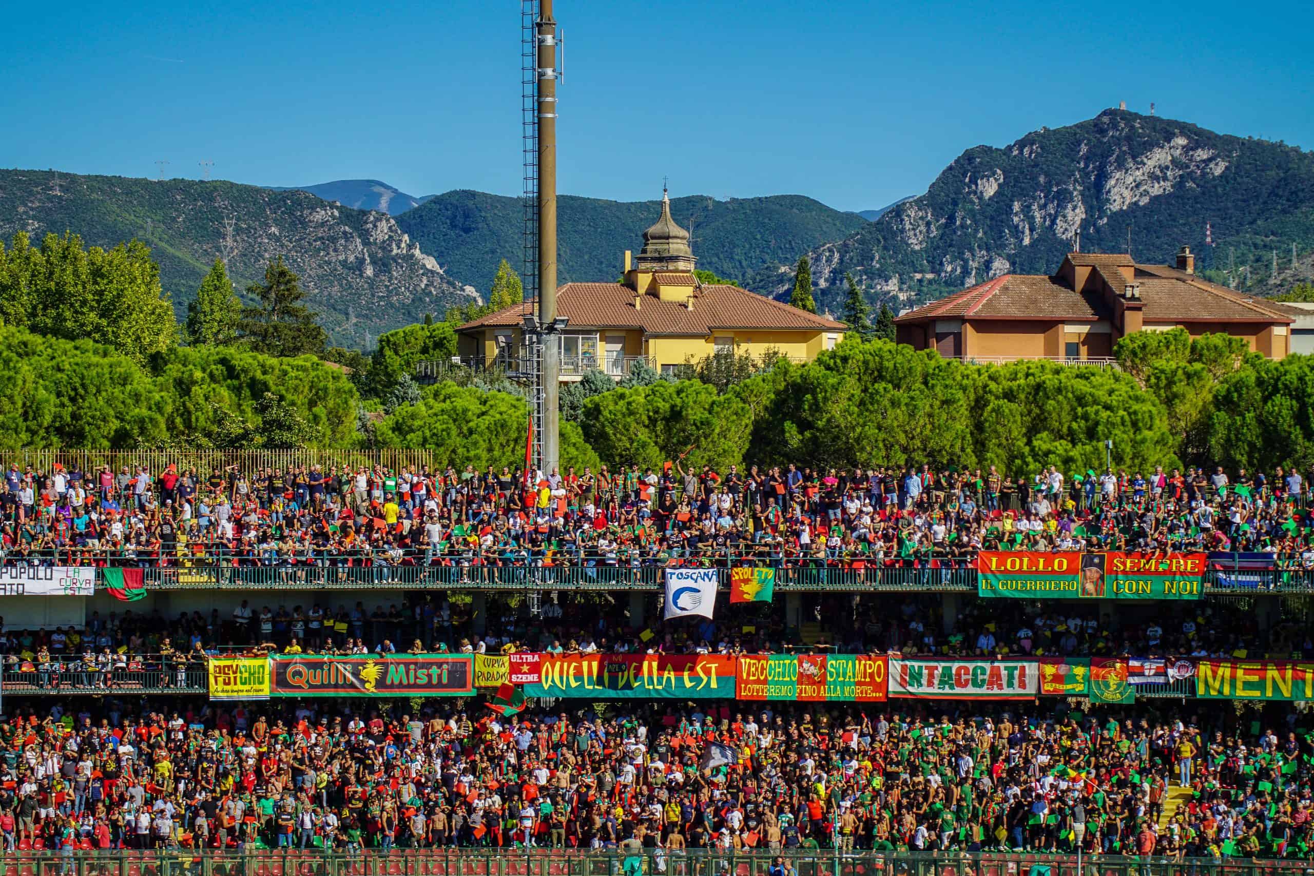 Tussen staal en schilders; de Derby dell’Umbria tussen Ternana en Perugia