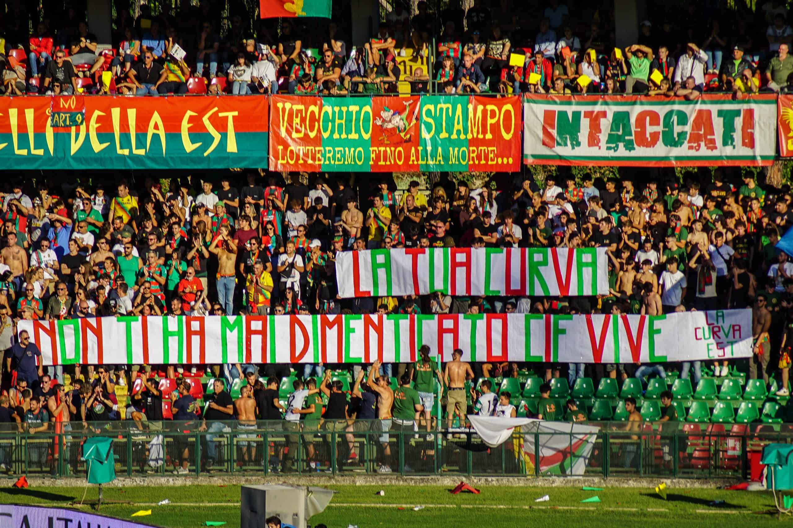 Tussen staal en schilders; de Derby dell’Umbria tussen Ternana en Perugia