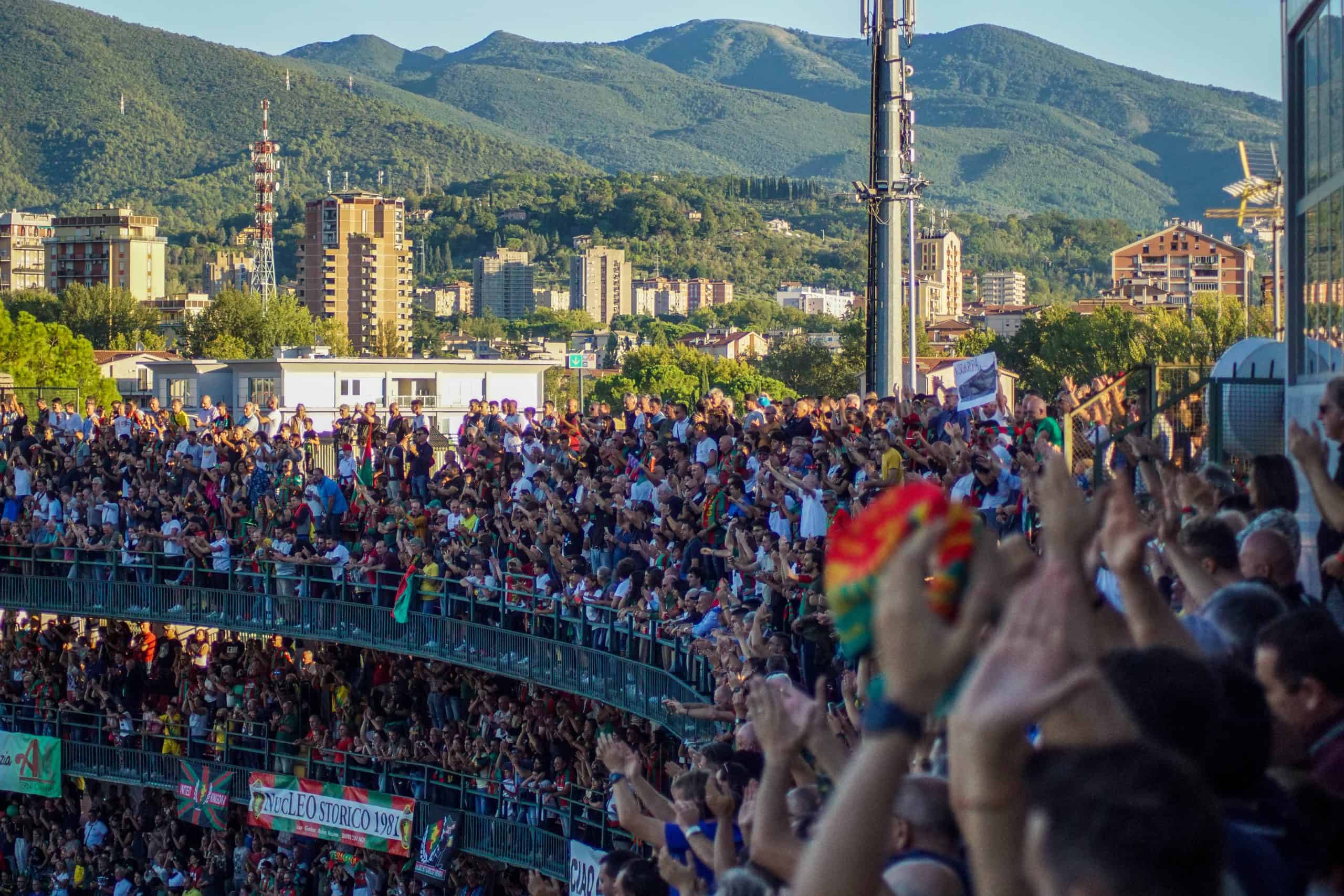 Tussen staal en schilders; de Derby dell’Umbria tussen Ternana en Perugia
