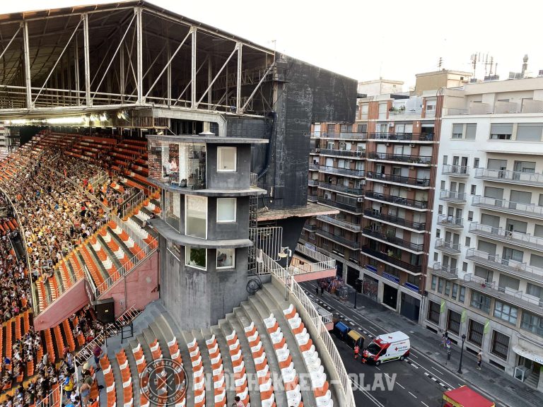 Estadio Mestalla: geniet nu het nog kan!