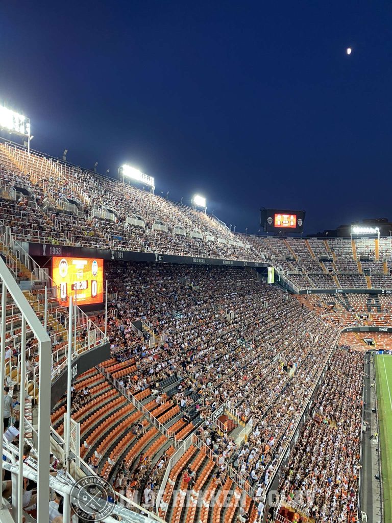 Estadio Mestalla: geniet nu het nog kan!